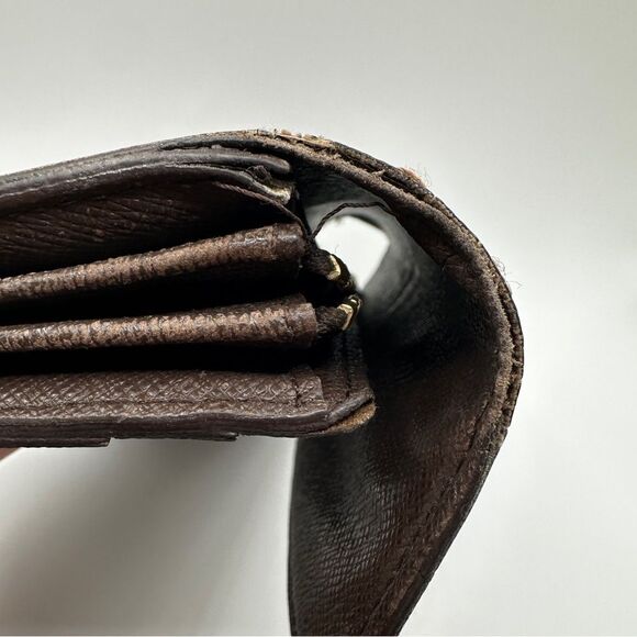 Pre-loved Authentic Louis Vuitton Damier Ebene Sarah Wallet  *See Notes* - Picture 8 of 16